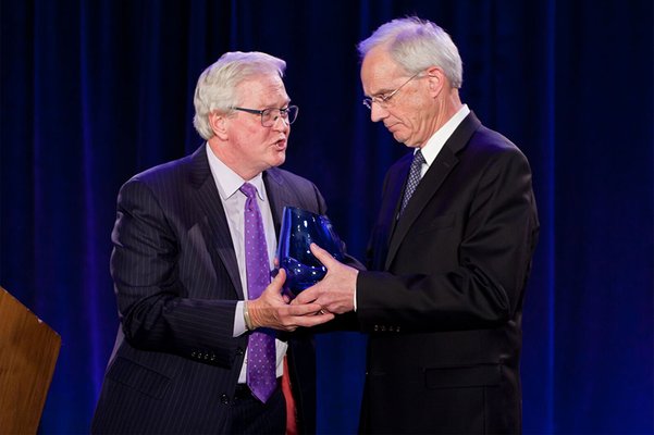 Frank Sullivan Jr. Receives Professionalism Award