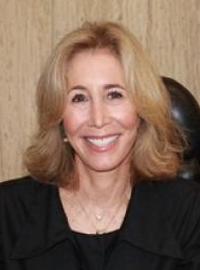 Robin Rosenberg headshot