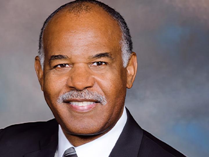 Gregory-roger (2).jpg