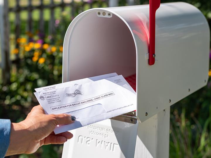 mailbox ballot.jpg